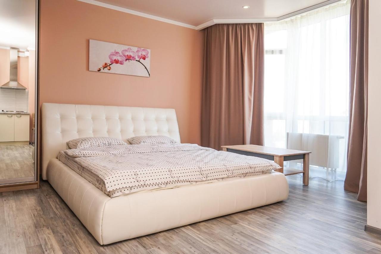Cozy Apartment In A New Building Close To The Downtown Киев Экстерьер фото