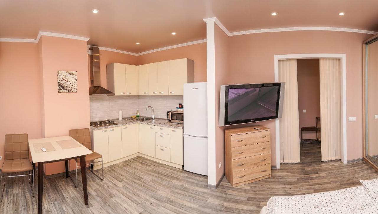 Cozy Apartment In A New Building Close To The Downtown Киев Экстерьер фото