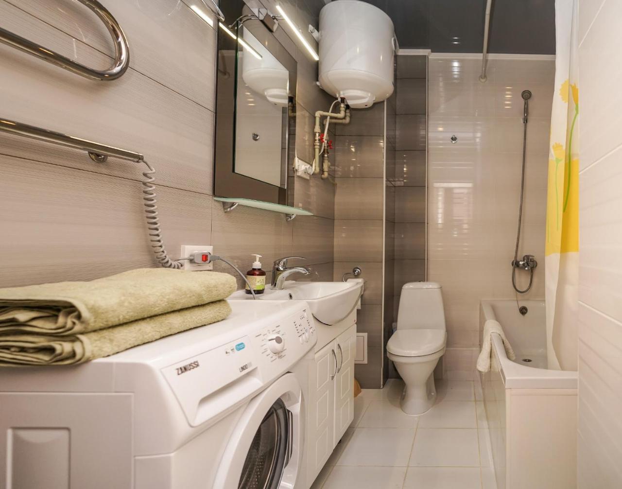 Cozy Apartment In A New Building Close To The Downtown Киев Экстерьер фото