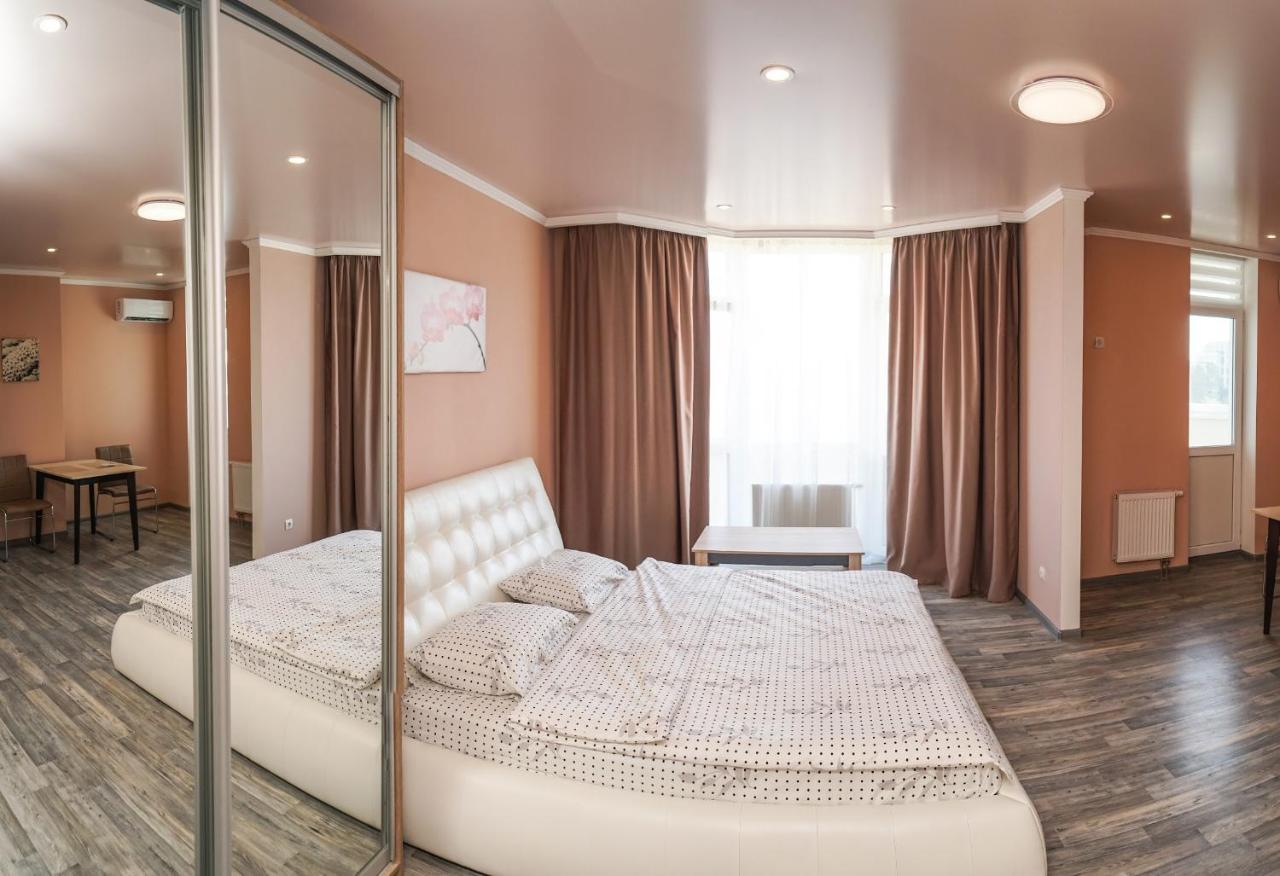 Cozy Apartment In A New Building Close To The Downtown Киев Экстерьер фото